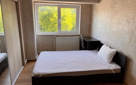 4 camere in Centru orasului.